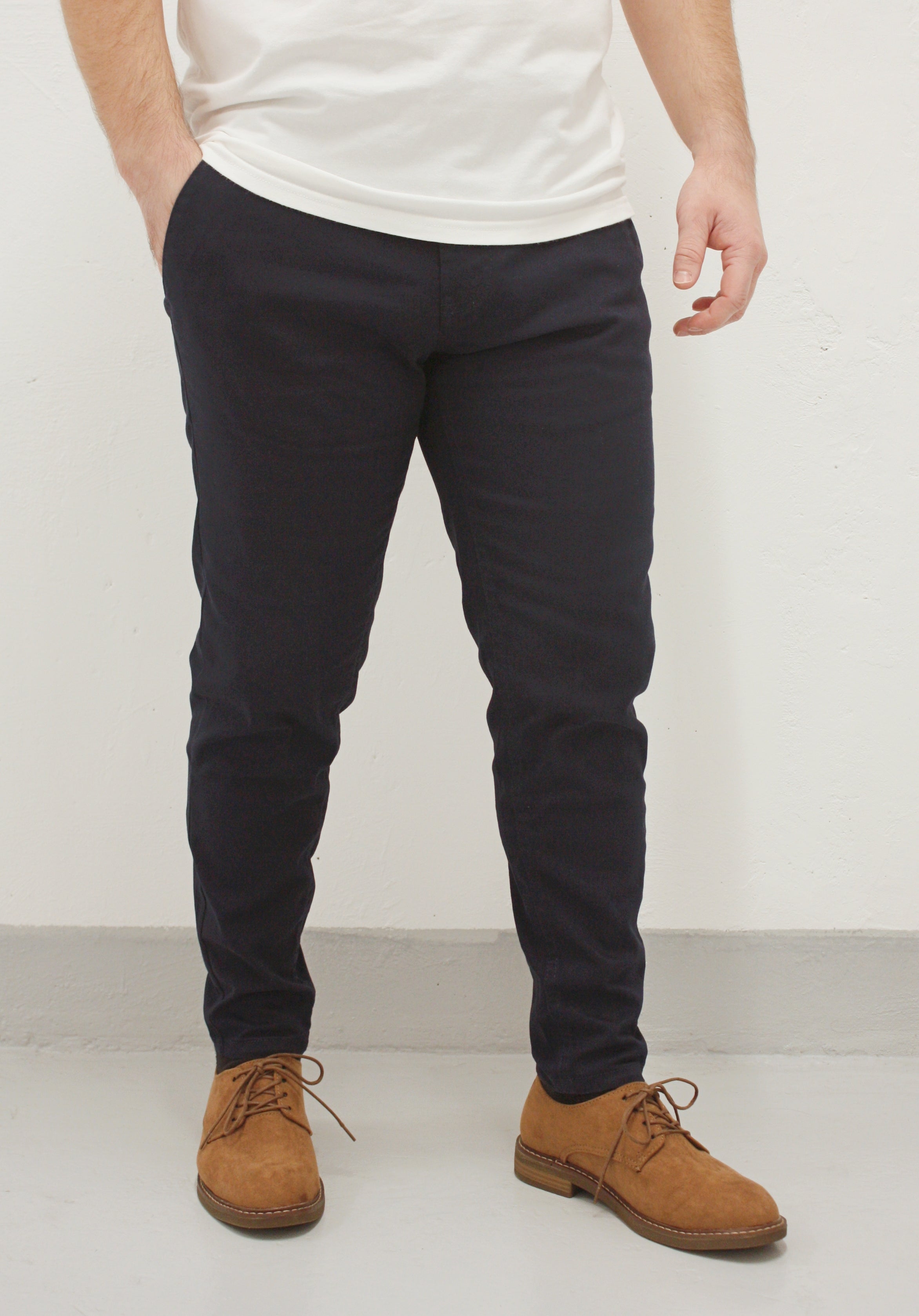 Black chino hot sale skinny pants